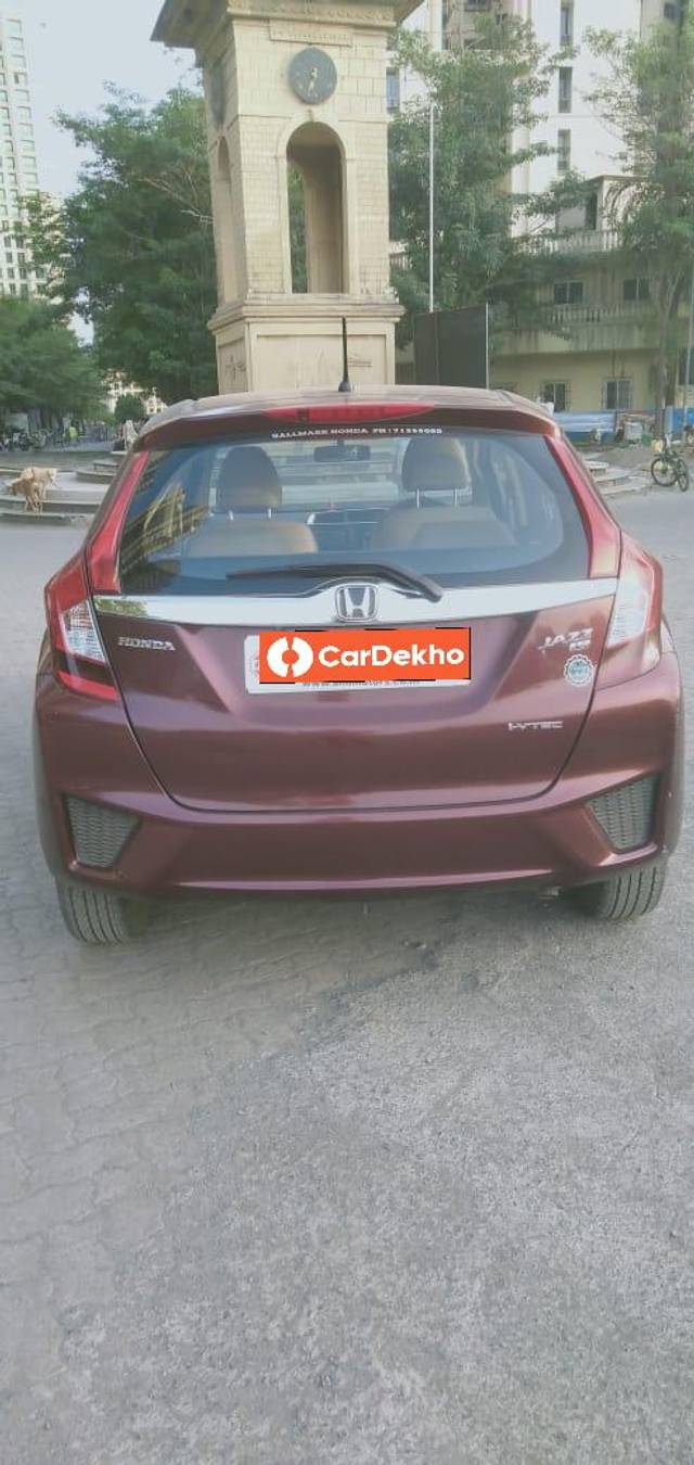 https://images10.gaadi.com/usedcar_image/3632493/original/processed_img2897110__used_car_2897110_1697867564.jpg?imwidth=6402