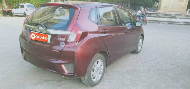 https://images10.gaadi.com/usedcar_image/3632493/original/processed_img2897110__used_car_2897110_1697867570.jpg?imwidth=6401