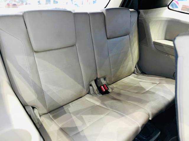 https://images10.gaadi.com/usedcar_image/3632554/original/img2897150__used_car_2897150_1697870992.jpg?imwidth=6401