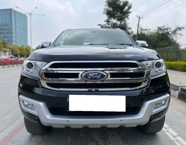https://images10.gaadi.com/usedcar_image/3632554/original/processed_img2897150__used_car_2897150_1699522764.jpg?imwidth=6400