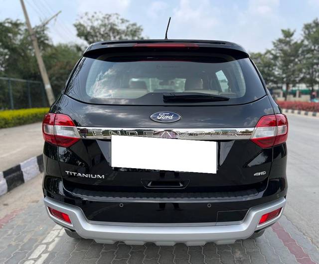 https://images10.gaadi.com/usedcar_image/3632554/original/processed_img2897150__used_car_2897150_1699522767.jpg?imwidth=6402