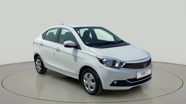 https://images10.gaadi.com/usedcar_image/3632615/original/slot__1-7-Exterior-13521051732-f13d0d304c9443c991dc9a193fc15d7e-Exterior-7.jpg?imwidth=6400