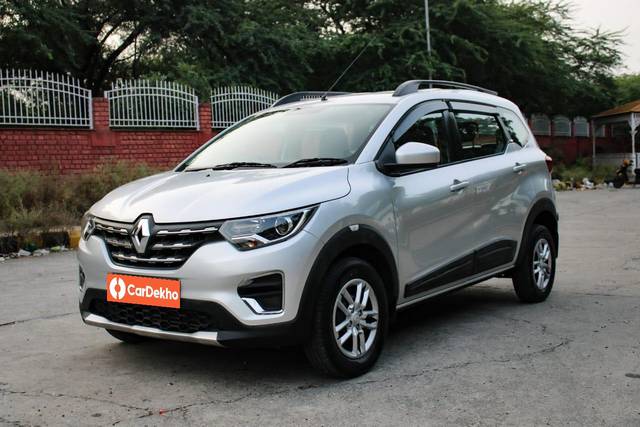 https://images10.gaadi.com/usedcar_image/3632872/original/processed_img2897363__used_car_2897363_1697877576.jpg?imwidth=6400