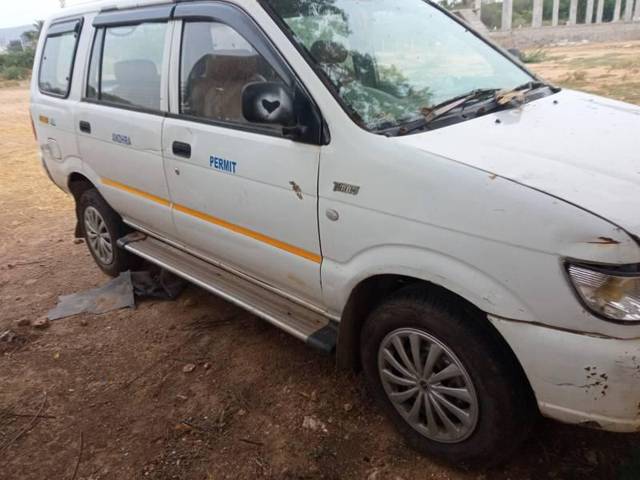 https://images10.gaadi.com/usedcar_image/3632879/original/processed_834cc941-d1fe-4a10-bf08-7e69e67bd116.jpg?imwidth=6400