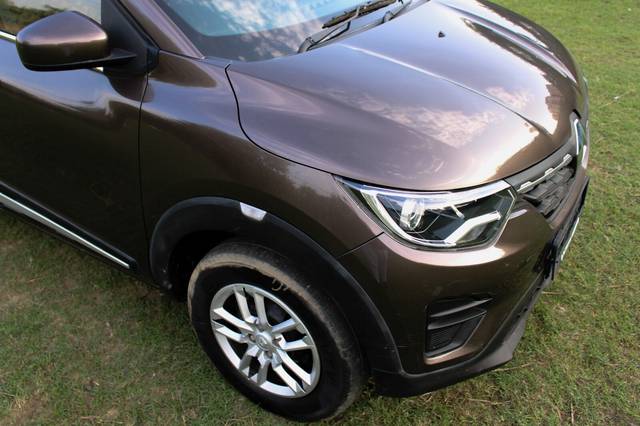 https://images10.gaadi.com/usedcar_image/3632887/original/img2897369__used_car_2897369_1697878229.jpg?imwidth=6400