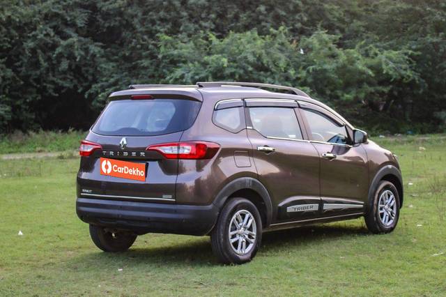 https://images10.gaadi.com/usedcar_image/3632887/original/processed_img2897369__used_car_2897369_1697878231.jpg?imwidth=6401