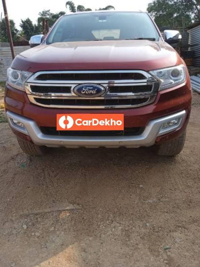 https://images10.gaadi.com/usedcar_image/3632913/original/processed_b91f239a-3da2-4108-8843-d3c3fbe8ca25.jpg?imwidth=6402
