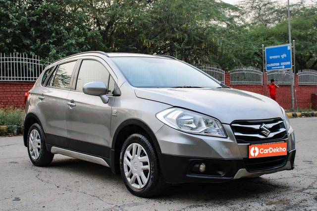 https://images10.gaadi.com/usedcar_image/3632968/original/processed_img2897415__used_car_2897415_1697880617.jpg?imwidth=6400