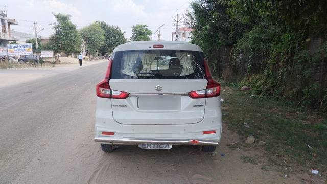 https://images10.gaadi.com/usedcar_image/3632972/original/14__VCC_1804618_96_1697273947.jpg?imwidth=6402