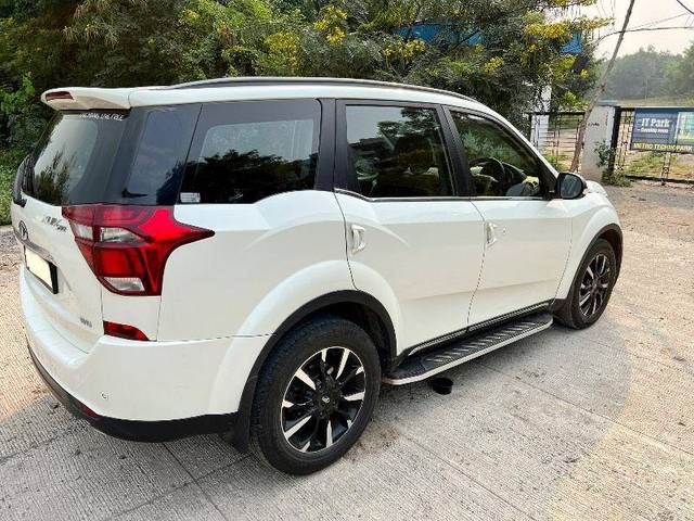 https://images10.gaadi.com/usedcar_image/3633000/original/processed_9b9f3182-ca3f-4d3c-a5a1-89803e5a9c23.jpeg?imwidth=6400