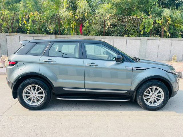 https://images10.gaadi.com/usedcar_image/3633038/original/img2897468__usedcar_photo_2023_10_21_15_07_13_7601697881636_1697881645.jpg?imwidth=6401