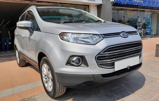 https://images10.gaadi.com/usedcar_image/3633041/original/processed_img2897470__used_car_2897470_1697881856.jpg?imwidth=6400