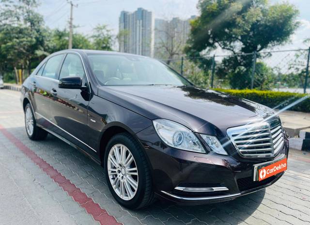 https://images10.gaadi.com/usedcar_image/3633104/original/processed_img2897508__used_car_2897508_1697883872.jpg?imwidth=6400