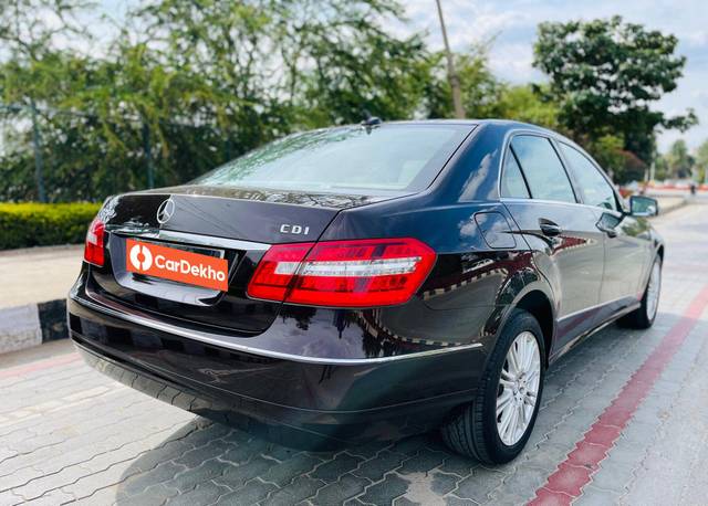 https://images10.gaadi.com/usedcar_image/3633104/original/processed_img2897508__used_car_2897508_1697883875.jpg?imwidth=6401