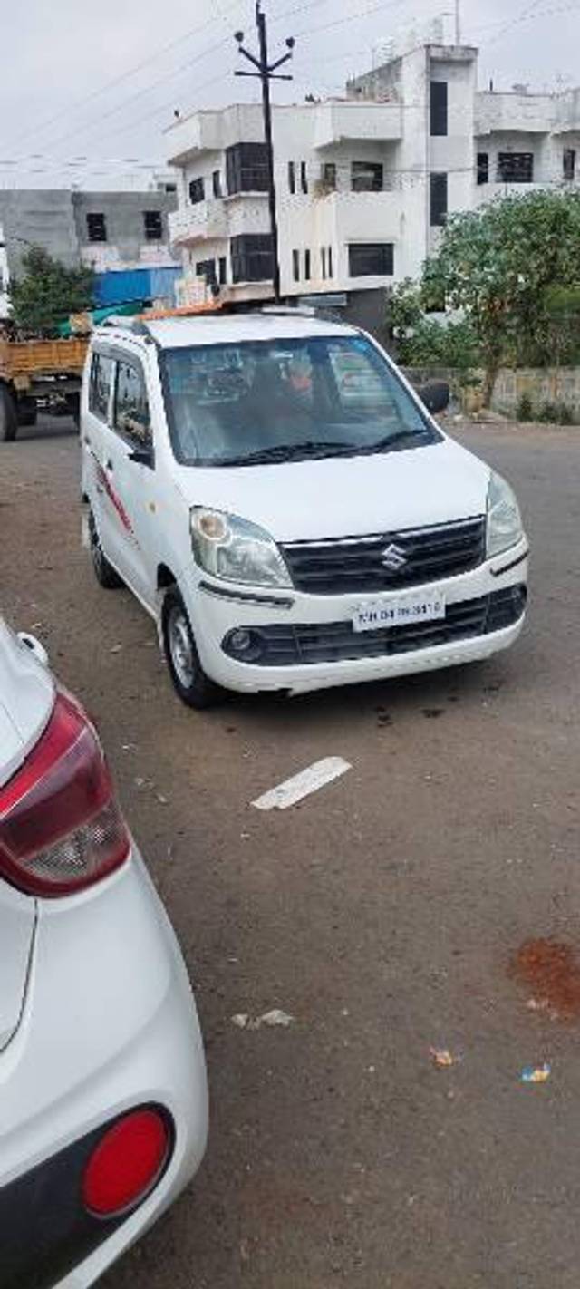 https://images10.gaadi.com/usedcar_image/3633149/original/processed_146ed036-5b66-409e-8328-ad0db9b08404.jpg?imwidth=6400