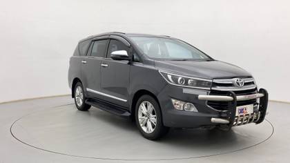 Toyota Innova Crysta 2.4 Zx 7 STR Toyota Innova Crysta 2.4 Zx 7 STR