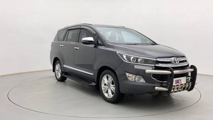 Toyota Innova Crysta 2.4 Zx 7 STR