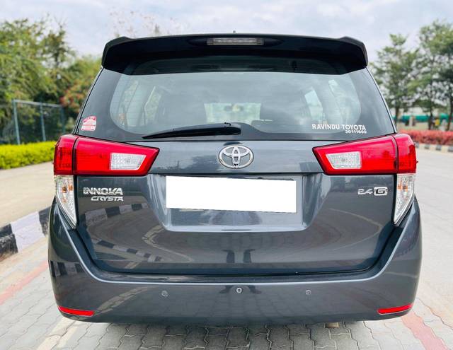 https://images10.gaadi.com/usedcar_image/3633499/original/processed_img2897759__used_car_2897759_1700895053.jpg?imwidth=6401