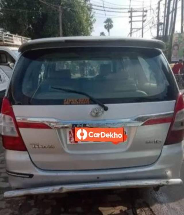 https://images10.gaadi.com/usedcar_image/3633851/original/processed_97ef0c6f-4553-4911-a758-d218945cd5f9.jpg?imwidth=6401