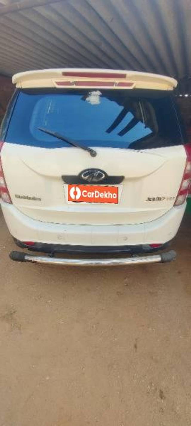 https://images10.gaadi.com/usedcar_image/3634020/original/processed_9b63c72e-6a76-4f03-9fcf-ace2002960a7.jpg?imwidth=6401