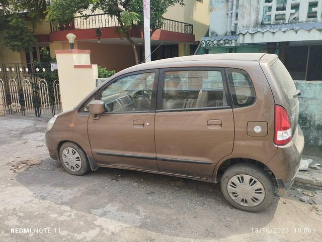 https://images10.gaadi.com/usedcar_image/3634240/original/processed_img2897957__used_car_2897957_1697958904.jpg?imwidth=6401
