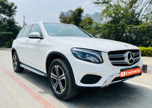 https://images10.gaadi.com/usedcar_image/3634344/original/processed_img2898006__used_car_2898006_1697962555.jpg?imwidth=6400