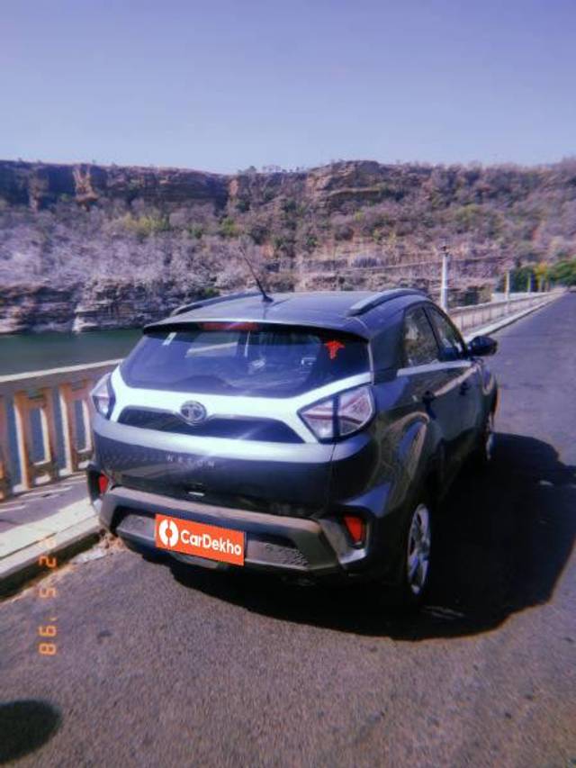 https://images10.gaadi.com/usedcar_image/3634345/original/processed_db6e8ec4-6a1b-47b2-853b-04f3a1744eaa.jpg?imwidth=6402