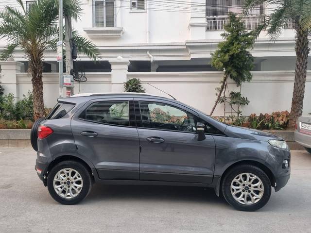 https://images10.gaadi.com/usedcar_image/3634349/original/processed_img2898009__used_car_2898009_1697962660.jpg?imwidth=6401