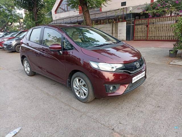 https://images10.gaadi.com/usedcar_image/3634459/original/processed_img2898061__used_car_2898061_1697966519.jpg?imwidth=6400