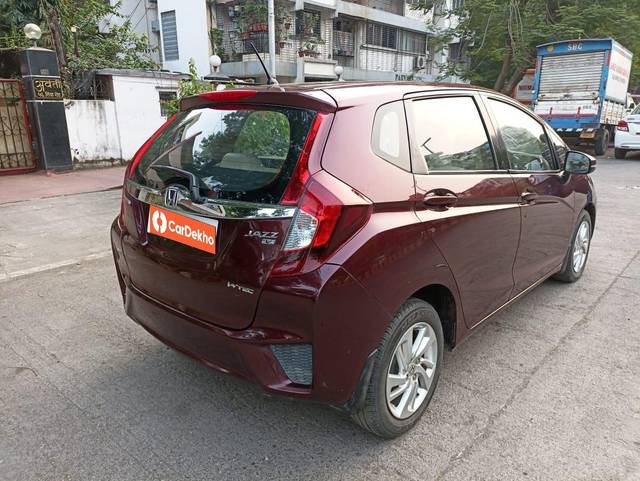 https://images10.gaadi.com/usedcar_image/3634459/original/processed_img2898061__used_car_2898061_1697966587.jpg?imwidth=6402