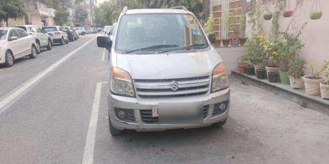 https://images10.gaadi.com/usedcar_image/3634581/original/15__VCC_1805230_94_1697364669.jpg?imwidth=6400