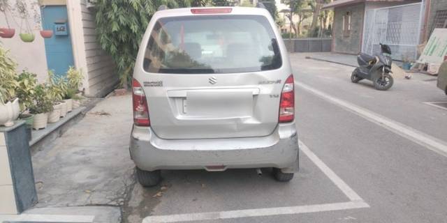 https://images10.gaadi.com/usedcar_image/3634581/original/15__VCC_1805230_96_1697364698.jpg?imwidth=6402