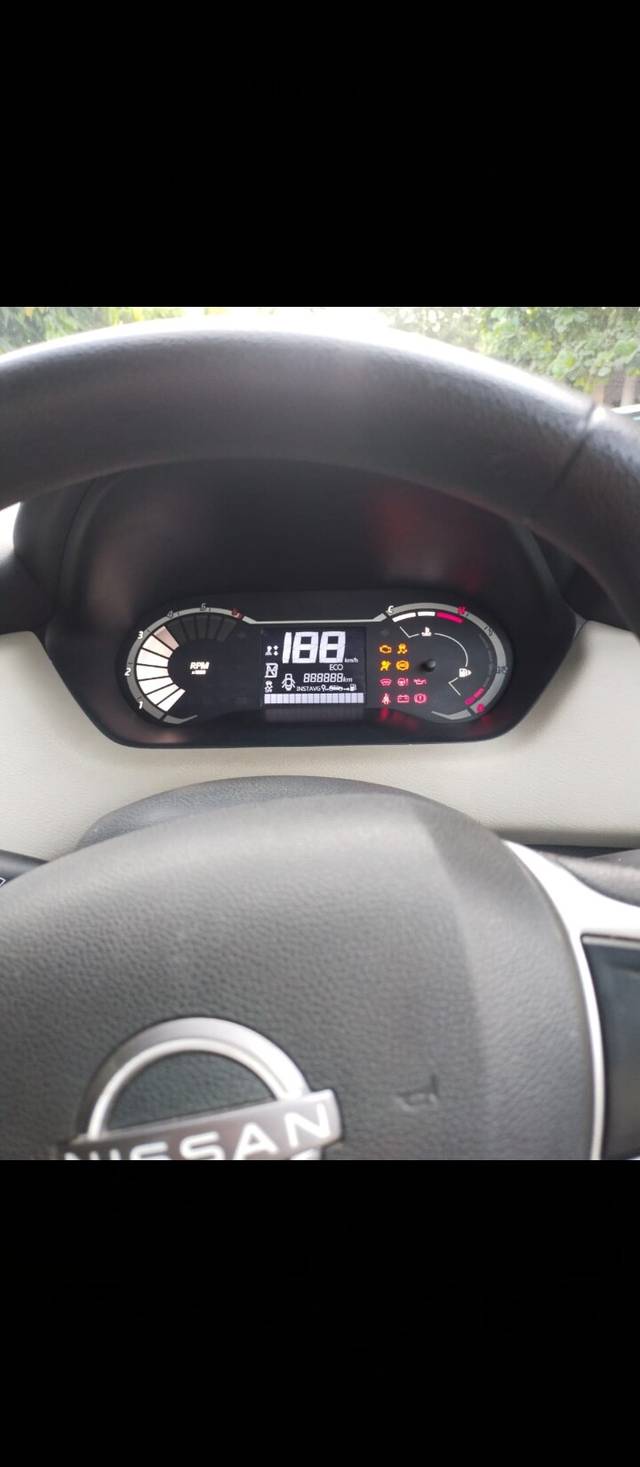 https://images10.gaadi.com/usedcar_image/3634655/original/img2898167__used_car_2898167_1697987209.jpg?imwidth=6402