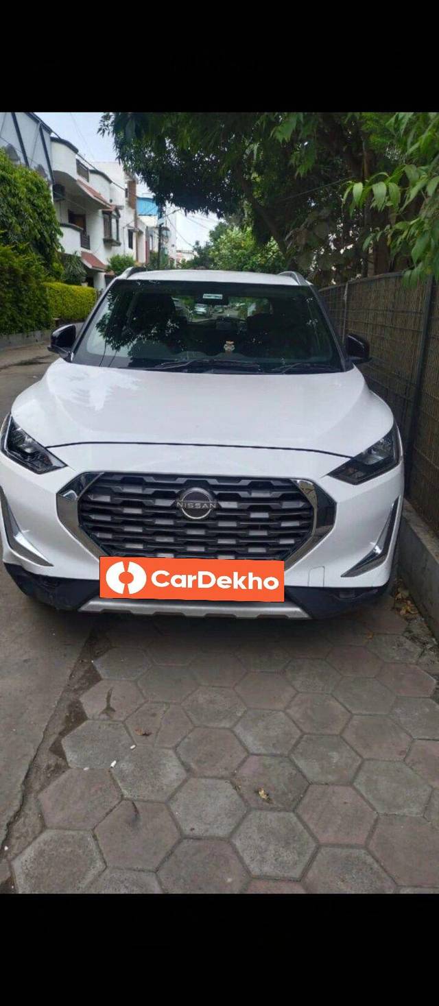https://images10.gaadi.com/usedcar_image/3634655/original/processed_img2898167__used_car_2898167_1697987205.jpg?imwidth=6401