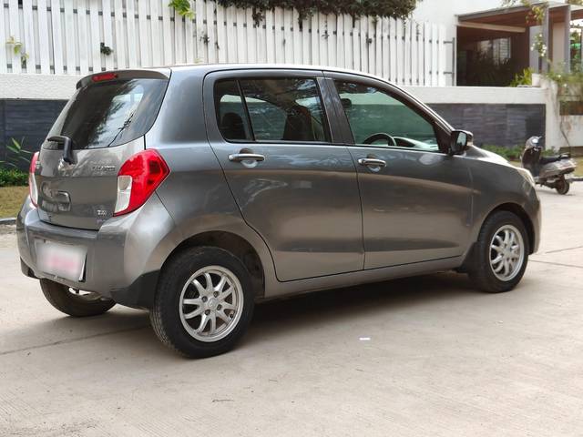https://images10.gaadi.com/usedcar_image/3634675/original/processed_img2898171__used_car_2898171_1697973707.jpg?imwidth=6402