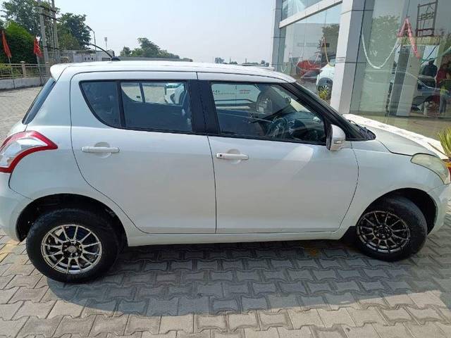 https://images10.gaadi.com/usedcar_image/3634677/original/processed_bf71966a-0a23-4b6f-a952-e7de26d9998d.jpeg?imwidth=6401