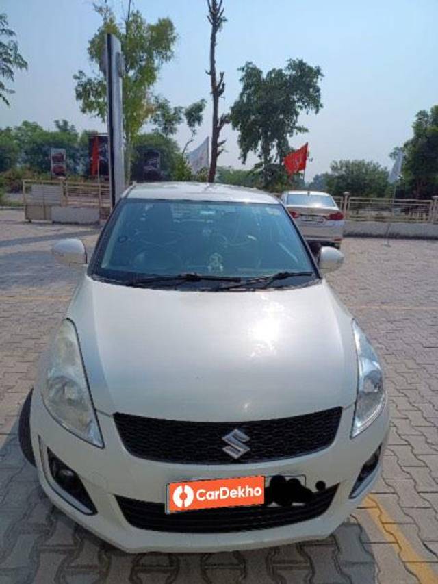 https://images10.gaadi.com/usedcar_image/3634677/original/processed_f6c8d6d5-6972-4cd1-9dec-6224091c4459.jpeg?imwidth=6400