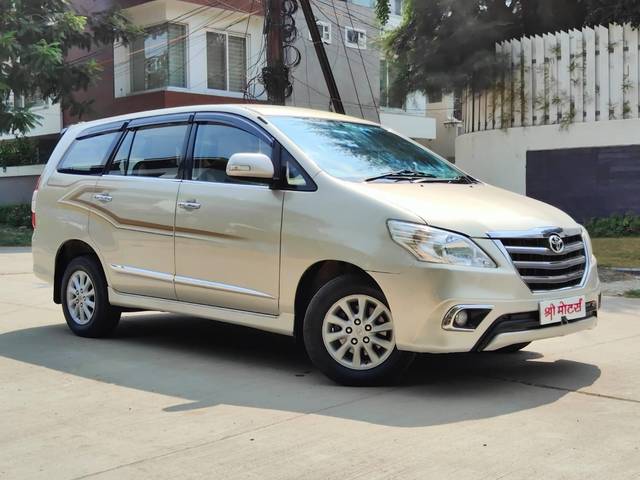 https://images10.gaadi.com/usedcar_image/3634685/original/processed_img2898175__used_car_2898175_1697973972.jpg?imwidth=6400