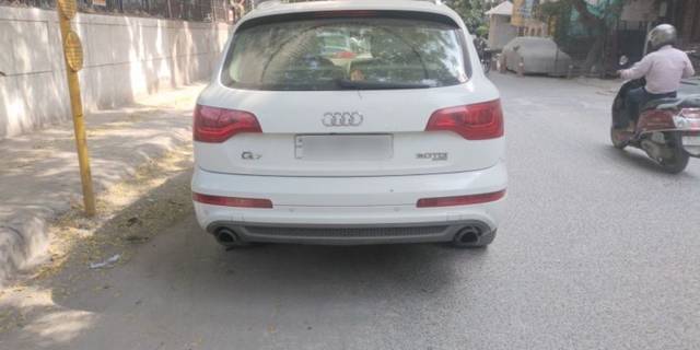 https://images10.gaadi.com/usedcar_image/3634712/original/15__VCC_1805033_96_1697351402.jpg?imwidth=6402