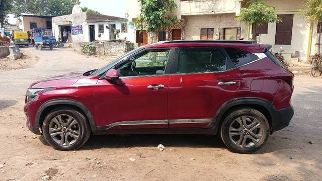 https://images10.gaadi.com/usedcar_image/3634713/original/15__VCC_IMG_1697355502805_1805091_95_1697355906.jpg?imwidth=6401