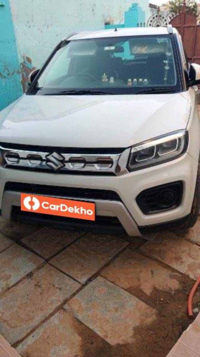 https://images10.gaadi.com/usedcar_image/3634736/original/processed_47ec229f-79f8-44af-b637-0e74f30df7d3.jpeg?imwidth=6402