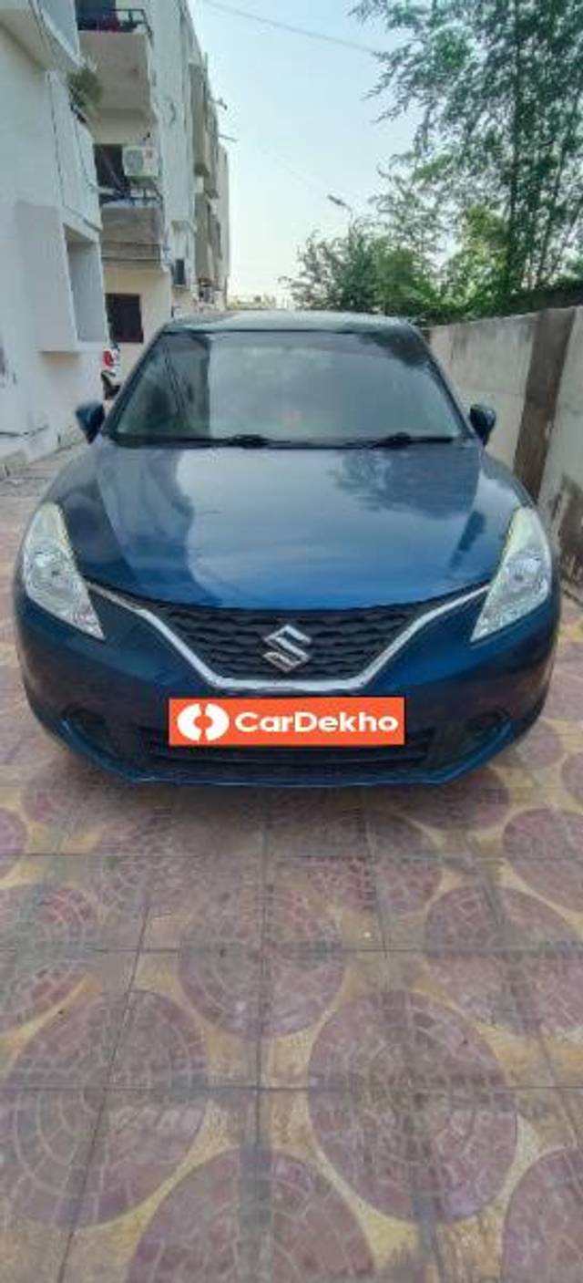 https://images10.gaadi.com/usedcar_image/3634749/original/processed_fd6a0cc2-7da0-46b2-baa7-b56106cd32c6.jpg?imwidth=6402