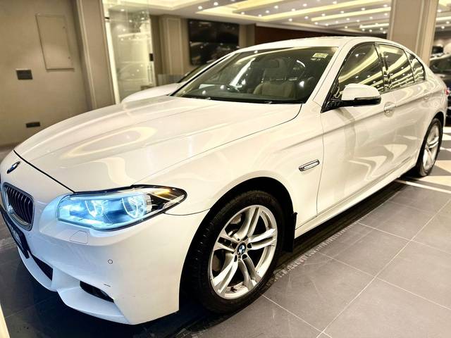 https://images10.gaadi.com/usedcar_image/3634801/original/processed_img2898236__used_car_2898236_1697977745.jpg?imwidth=6400