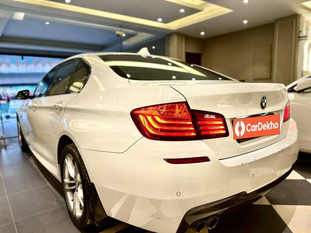 https://images10.gaadi.com/usedcar_image/3634801/original/processed_img2898236__used_car_2898236_1697977748.jpg?imwidth=6401