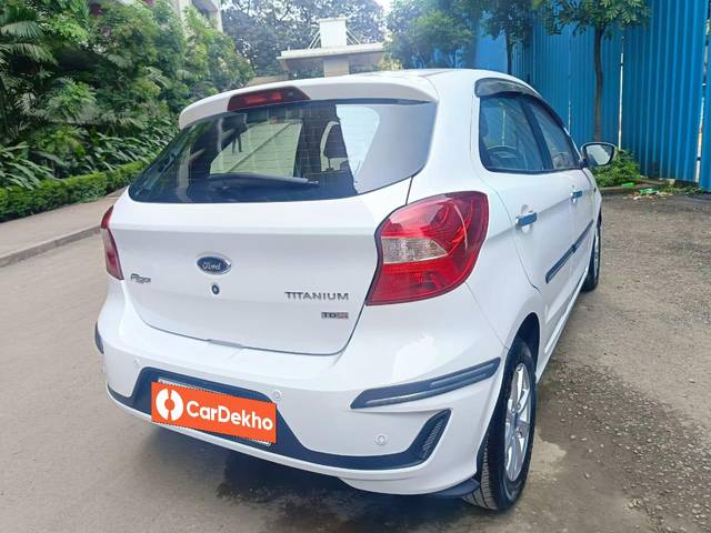 https://images10.gaadi.com/usedcar_image/3634850/original/processed_img2898267__used_car_2898267_1697979509.jpg?imwidth=6402