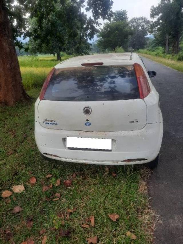 https://images10.gaadi.com/usedcar_image/3634983/original/processed_3f7f3606-510a-4793-a198-bfd4ff386212.jpg?imwidth=6401