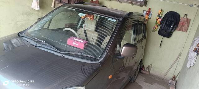 https://images10.gaadi.com/usedcar_image/3635070/original/processed_3f252994-7a2c-44b1-b9c3-422e647c786a.jpg?imwidth=6400