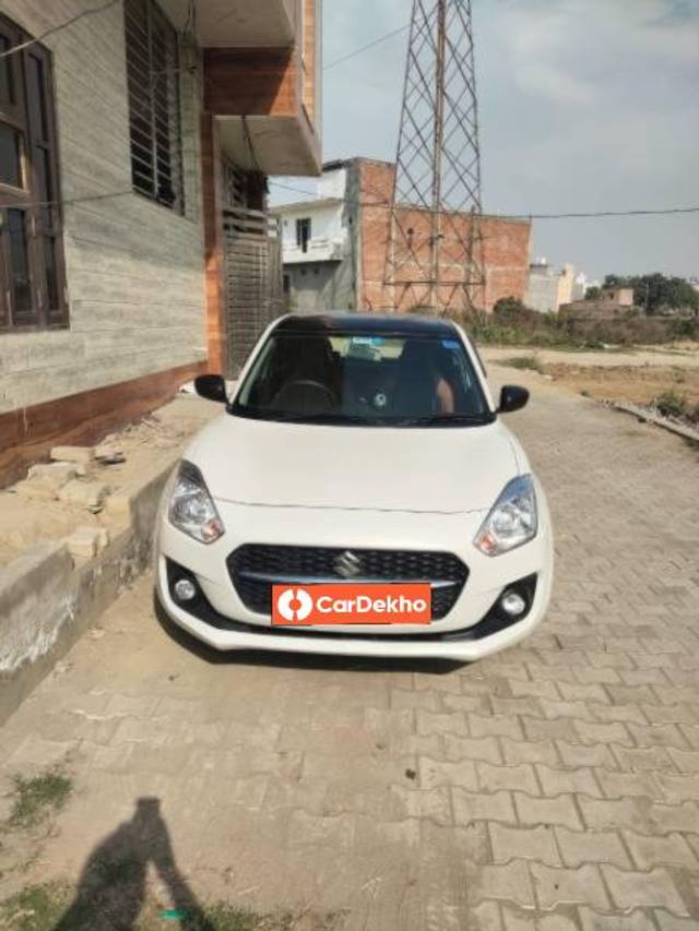 https://images10.gaadi.com/usedcar_image/3635170/original/processed_53bbbf77-e6cb-4378-a43b-688730643584.jpg?imwidth=6400