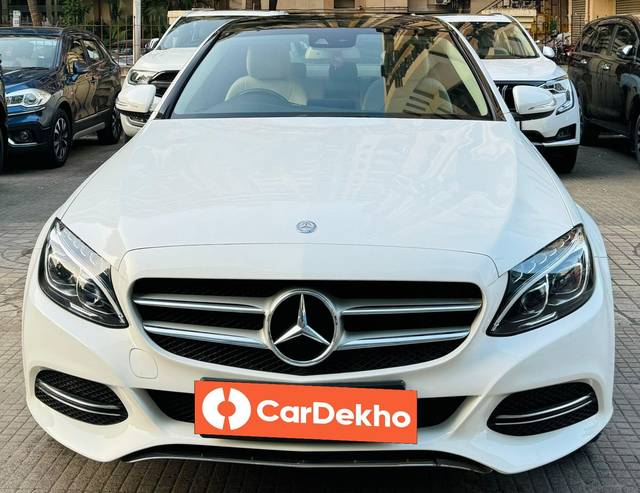 https://images10.gaadi.com/usedcar_image/3635205/original/processed_img2898327__used_car_2898327_1698007454.jpg?imwidth=6400