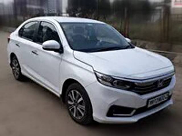 https://images10.gaadi.com/usedcar_image/3635324/original/img3635324__replace_img_6537af177c3b9_1698148119.png?imwidth=6400